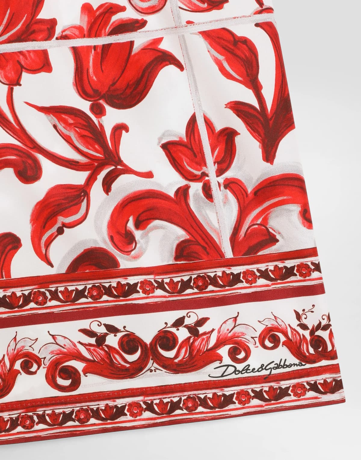 Dolce & Gabbana Kids Chłopięce bokserki kąpielowe z nylonu z nadrukiem Majolica - 4