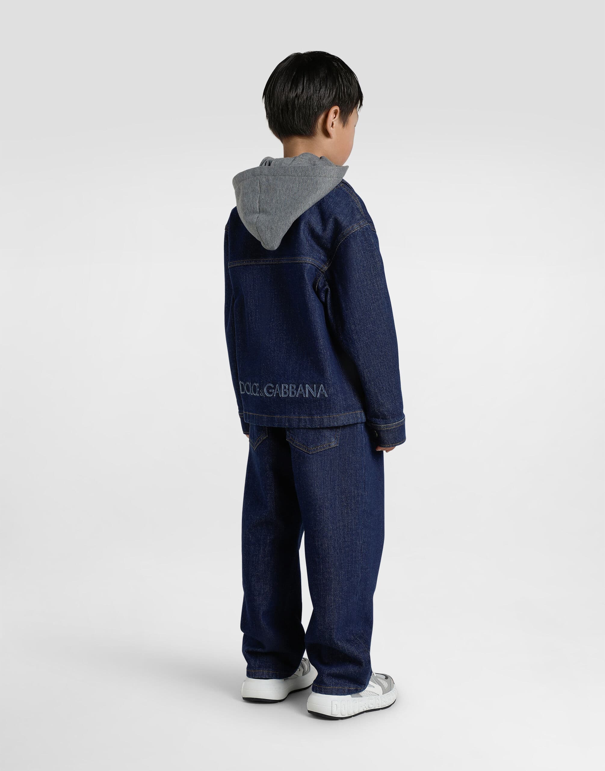 Dolce & Gabbana Kids Дитяча джинсова куртка з рельєфним логотипом - 7