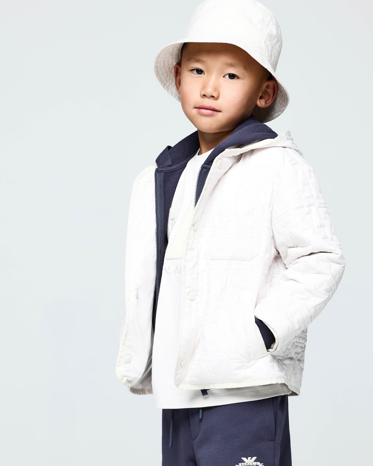 Emporio Armani Dziecięce spodnie dresowe z polaru bawełnianego z haftowanym logo - 4