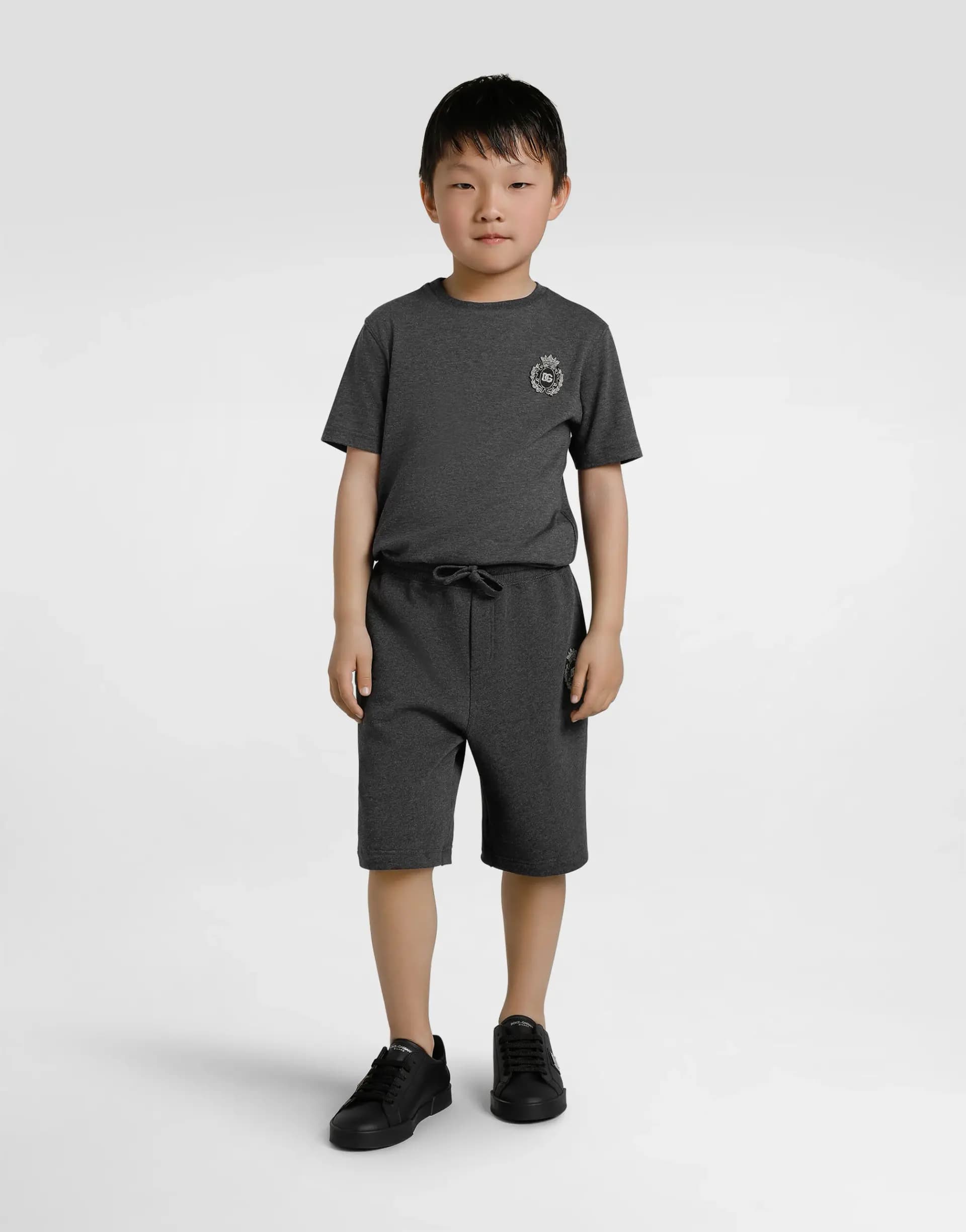 Dolce & Gabbana Kids Дитяча футболка з джерсі з нашивкою DG - 7