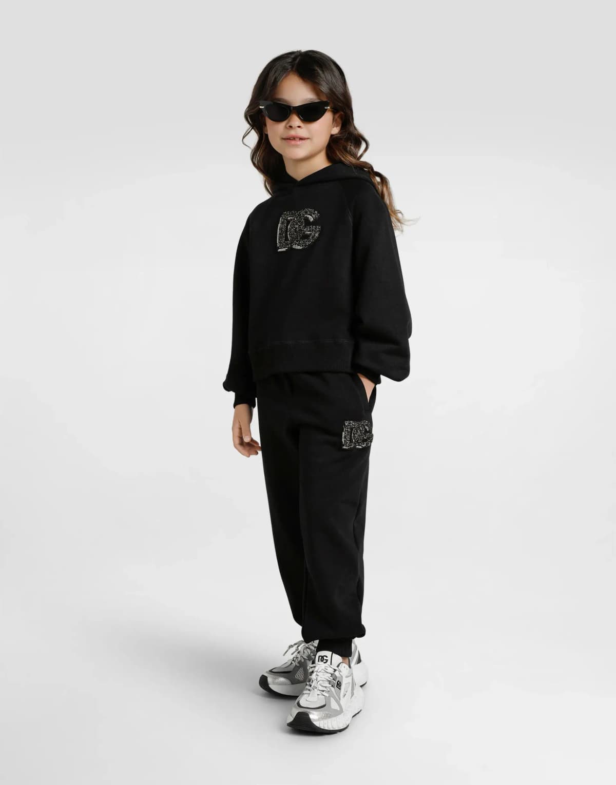 Dolce & Gabbana Kids Дитячі оверсайз спортивні штани з логотипом DG та стразами - 7